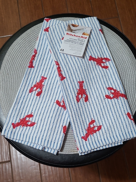 KitchenAid Other - KitchenAid Red Lobster Motif Towels